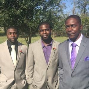 Meet your Posher, Joshia